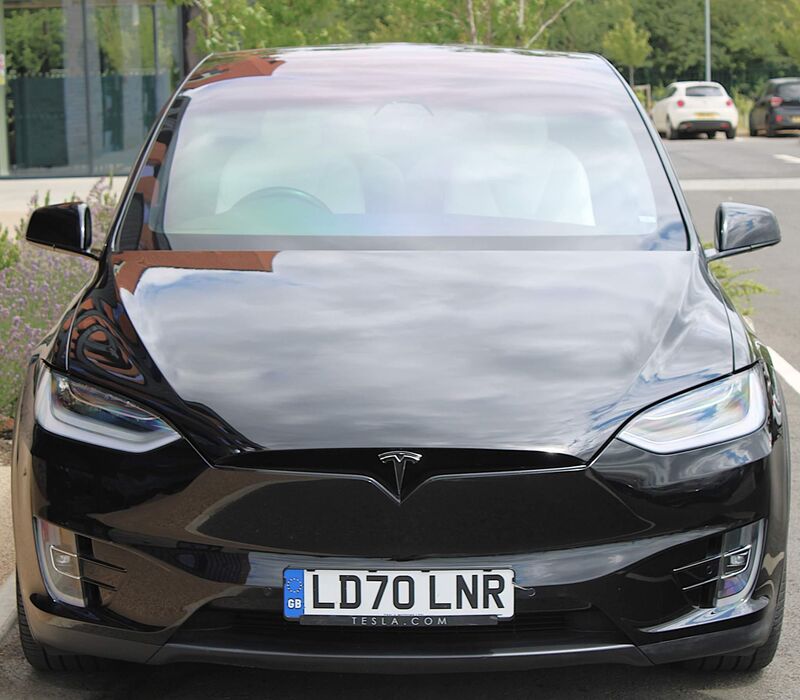 TESLA MODEL X