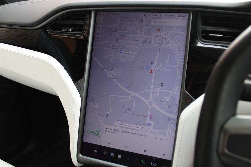 TESLA MODEL X