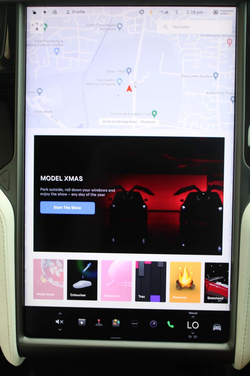TESLA MODEL X