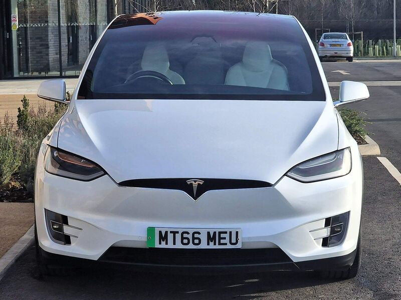 TESLA MODEL X