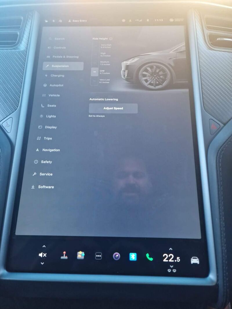 TESLA MODEL X