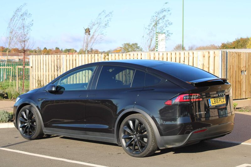 TESLA MODEL X