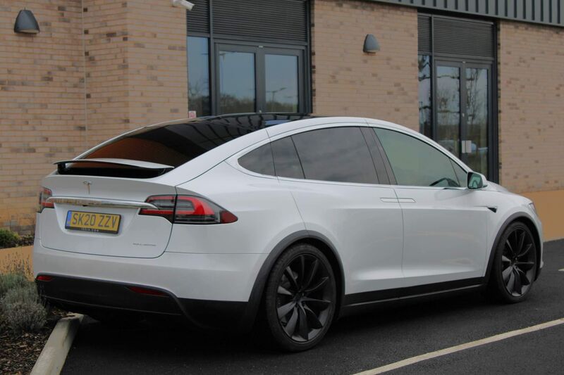 TESLA MODEL X