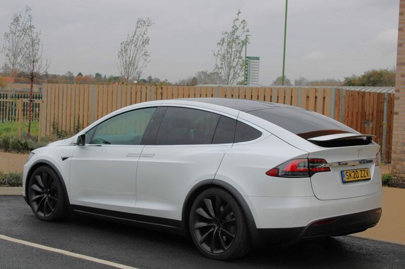 TESLA MODEL X