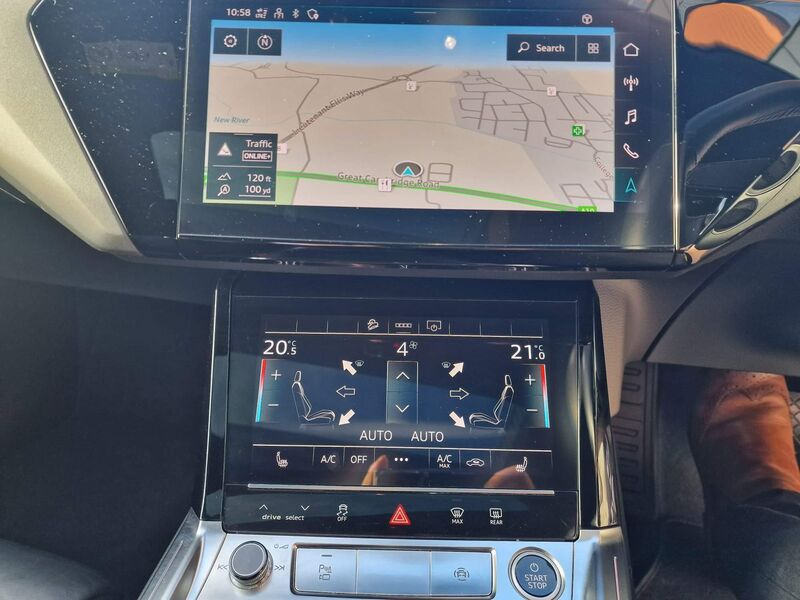 AUDI E-TRON