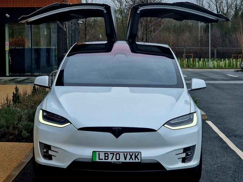 TESLA MODEL X