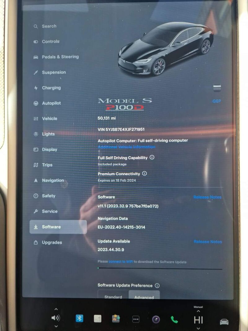 TESLA MODEL S