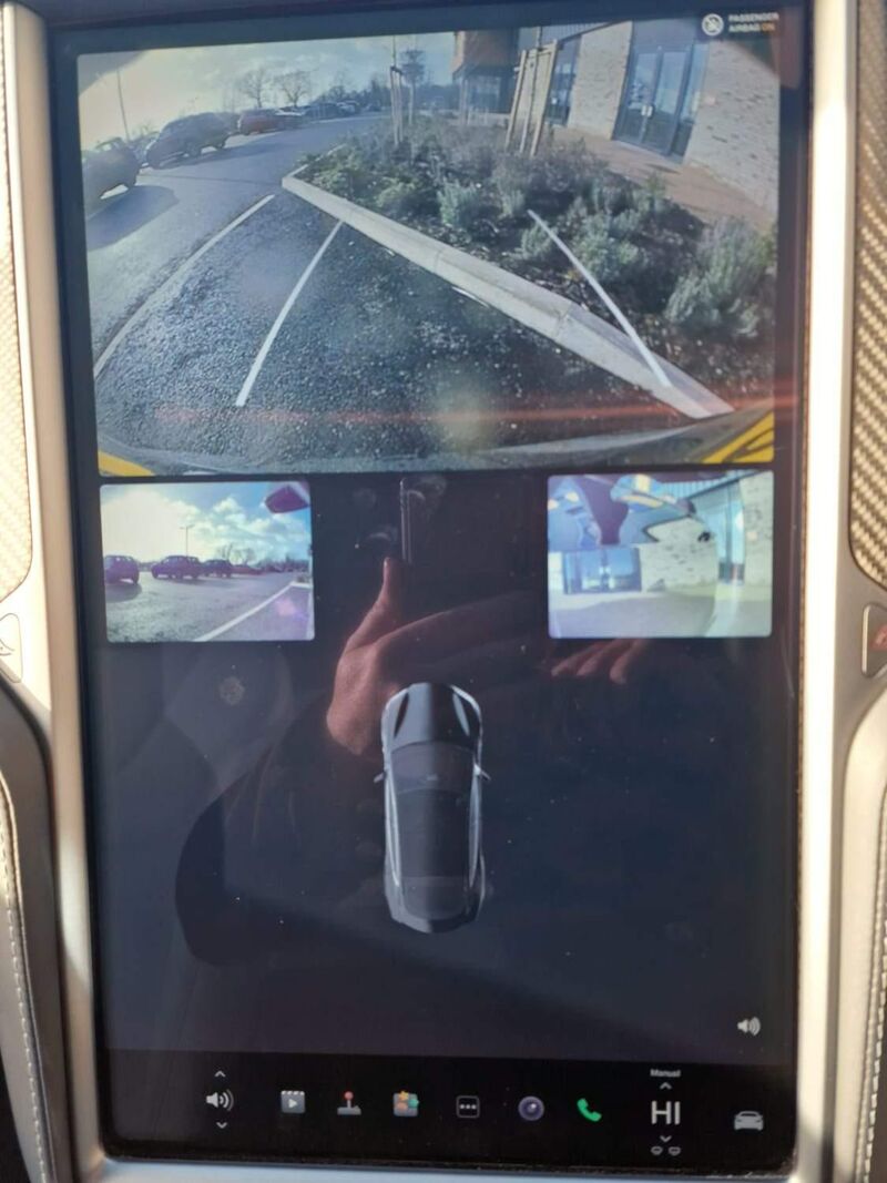 TESLA MODEL S
