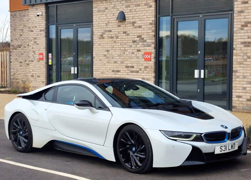 BMW I8