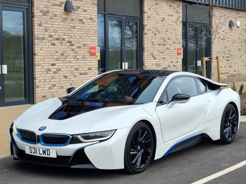 BMW I8