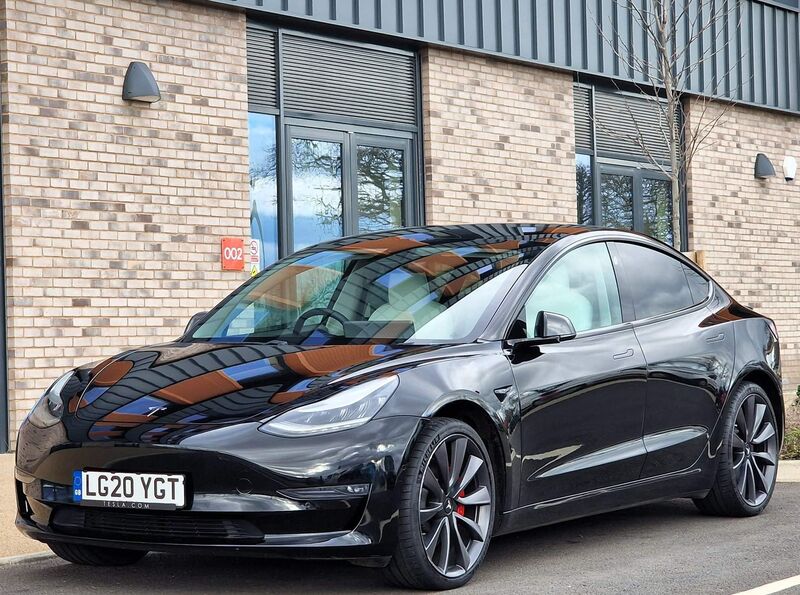 TESLA MODEL 3