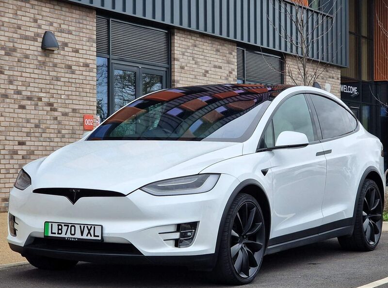 TESLA MODEL X