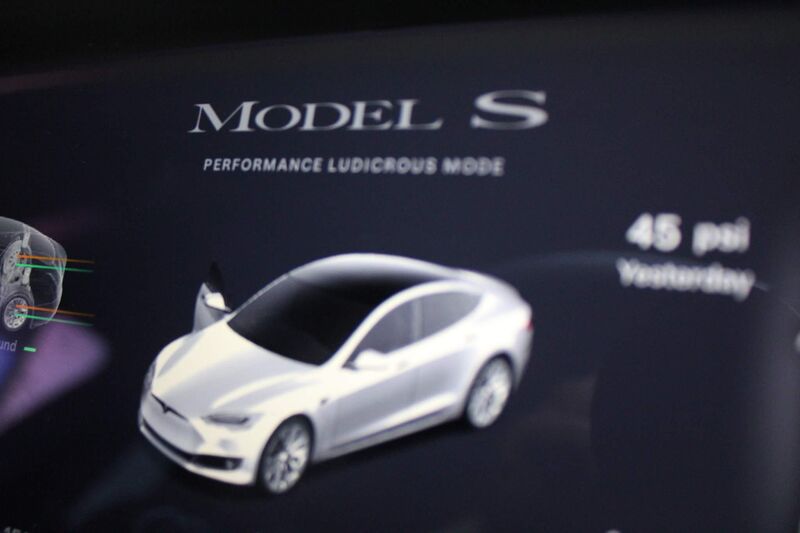TESLA MODEL S