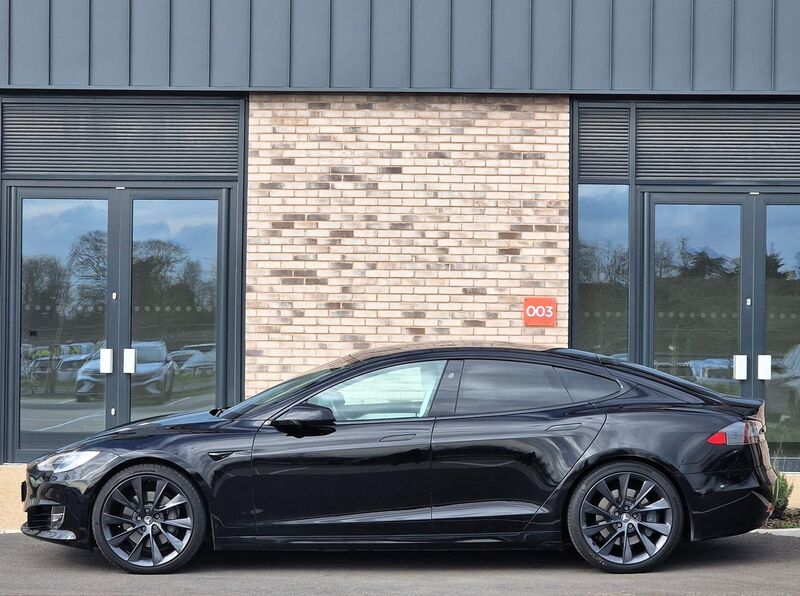 TESLA MODEL S