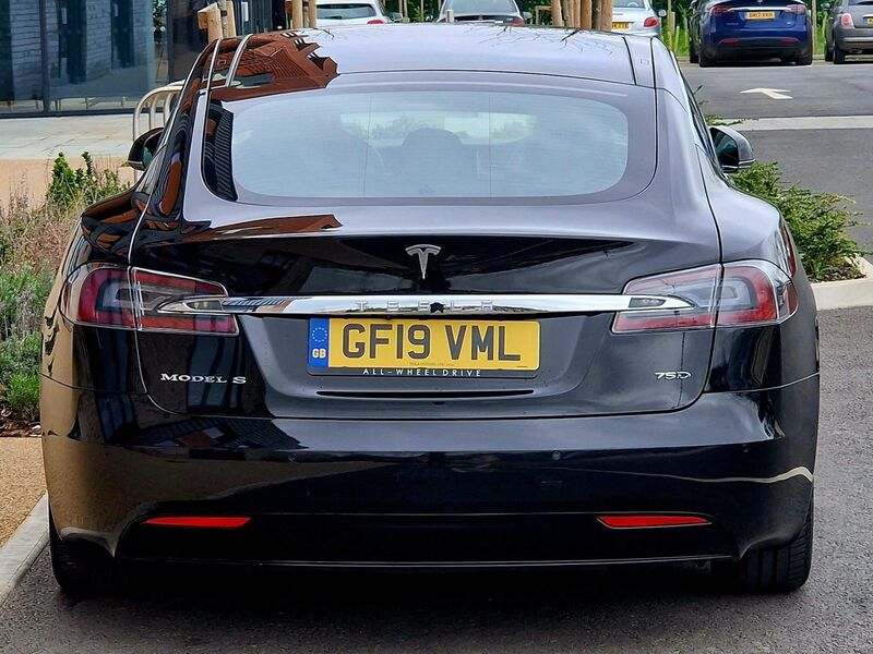 TESLA MODEL S