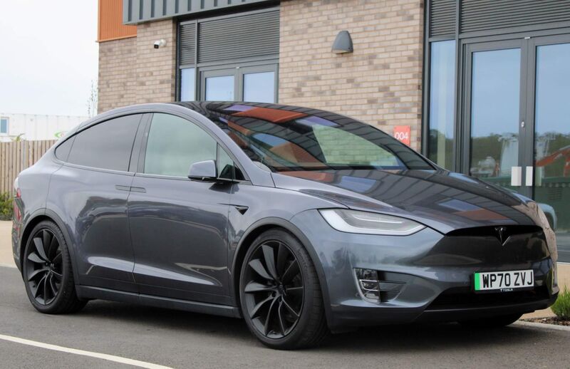 TESLA MODEL X