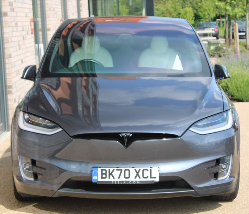 TESLA MODEL X