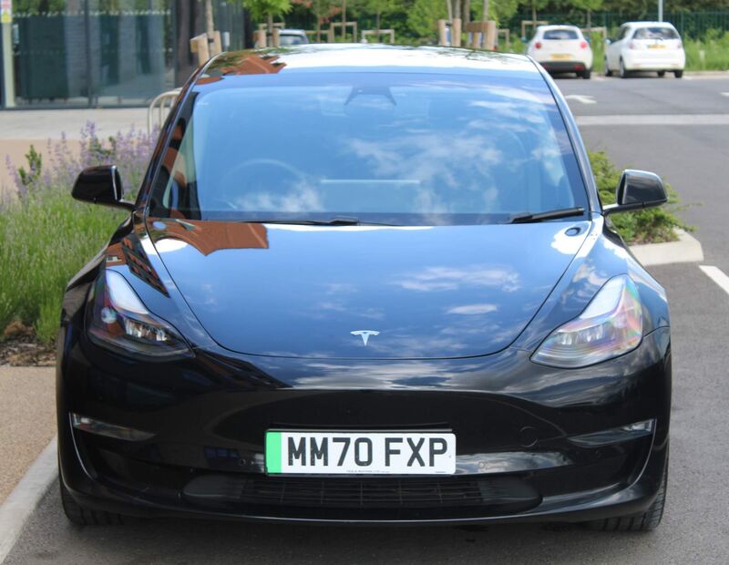TESLA MODEL 3