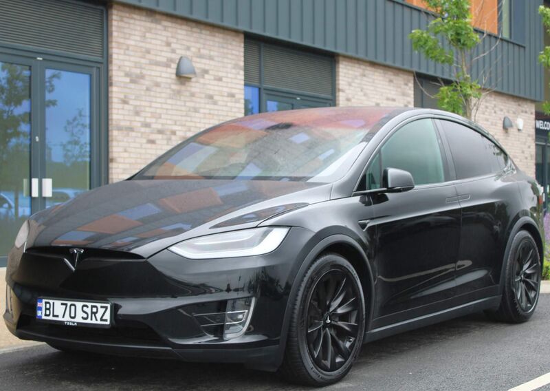 TESLA MODEL X
