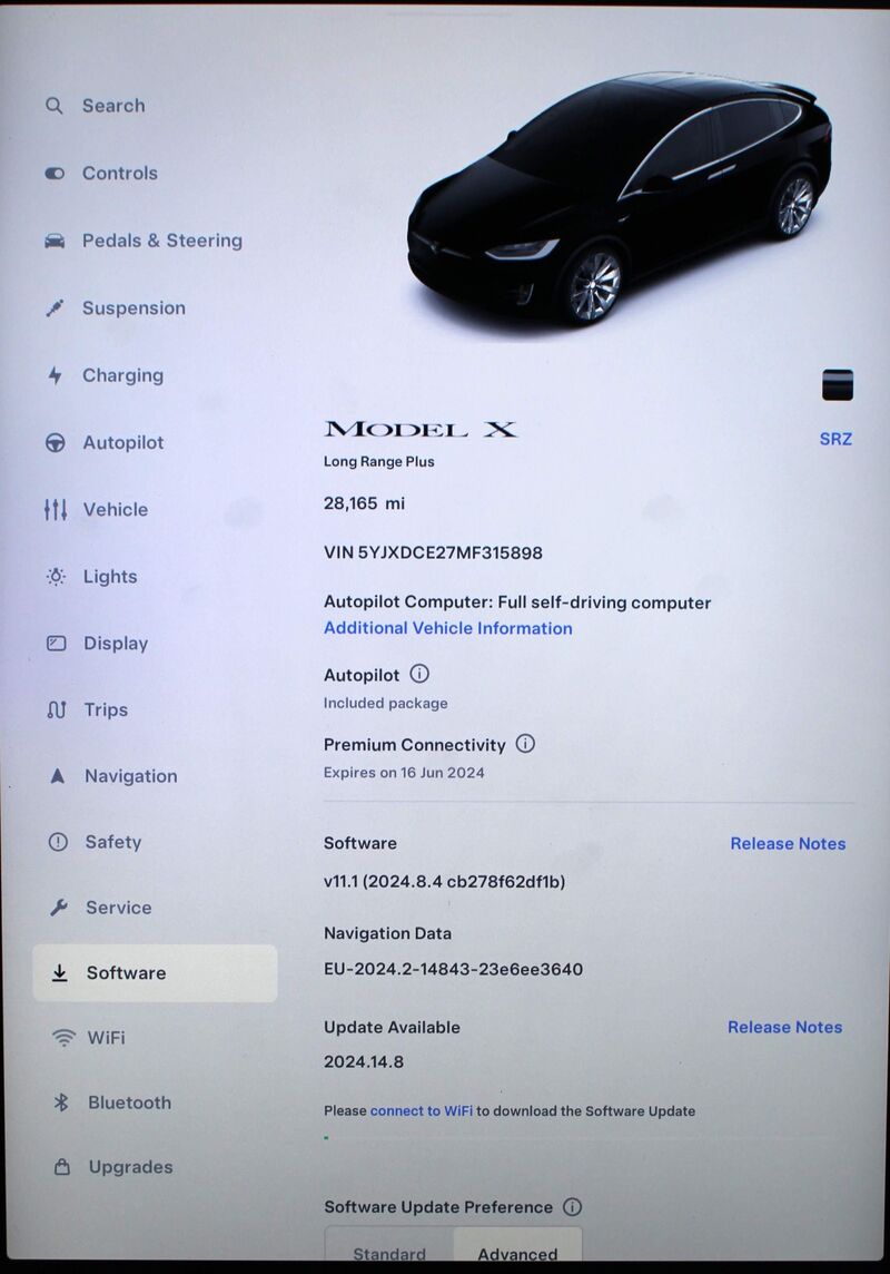 TESLA MODEL X