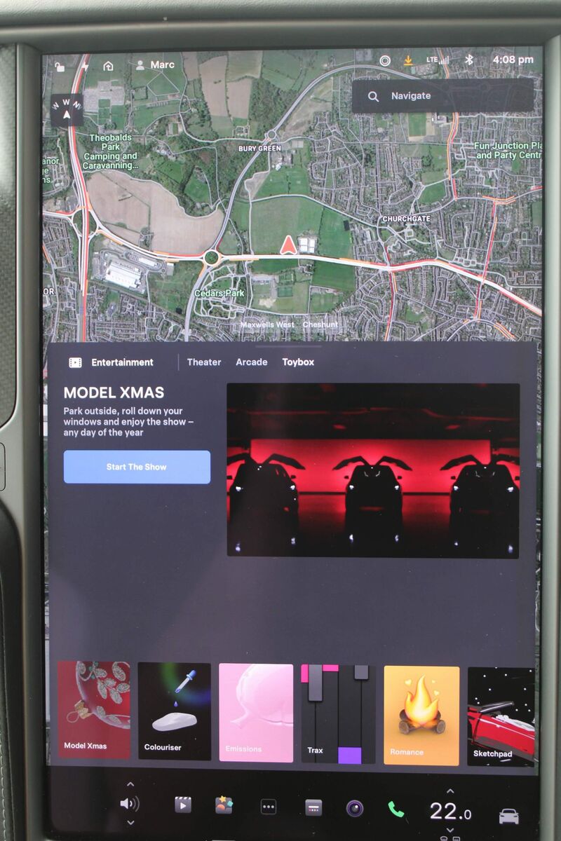 TESLA MODEL X