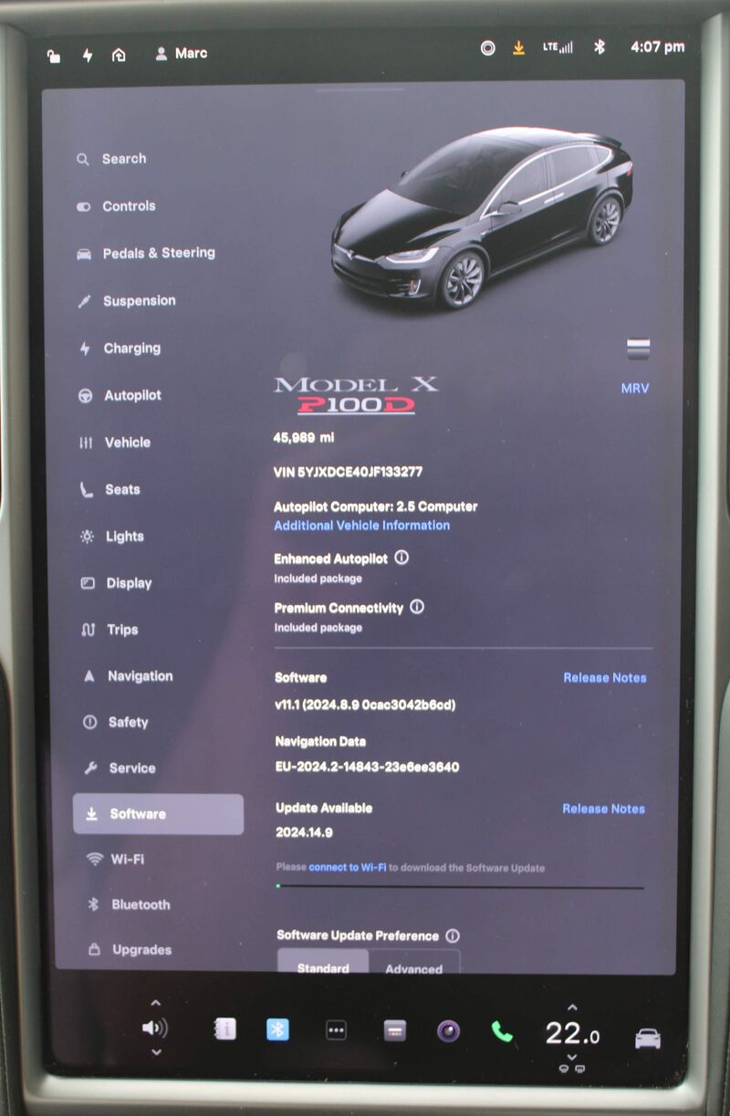 TESLA MODEL X