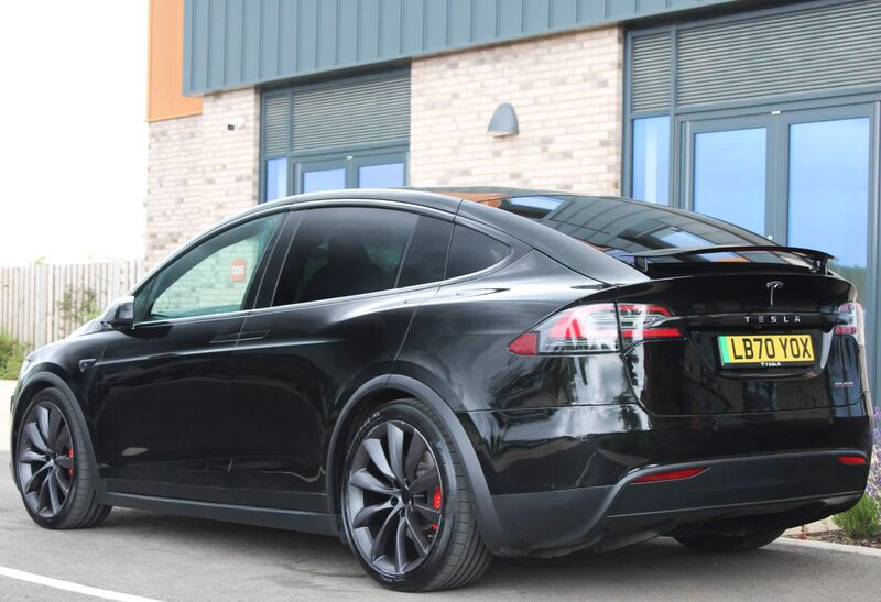 TESLA MODEL X