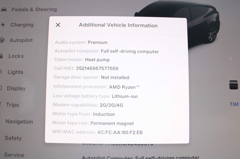TESLA MODEL Y
