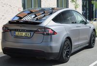 TESLA MODEL X