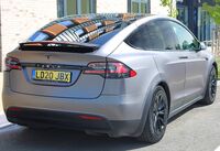 TESLA MODEL X