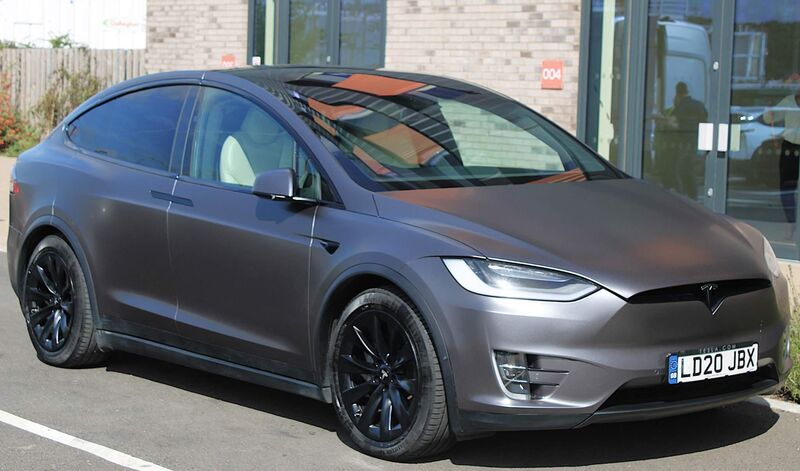 TESLA MODEL X