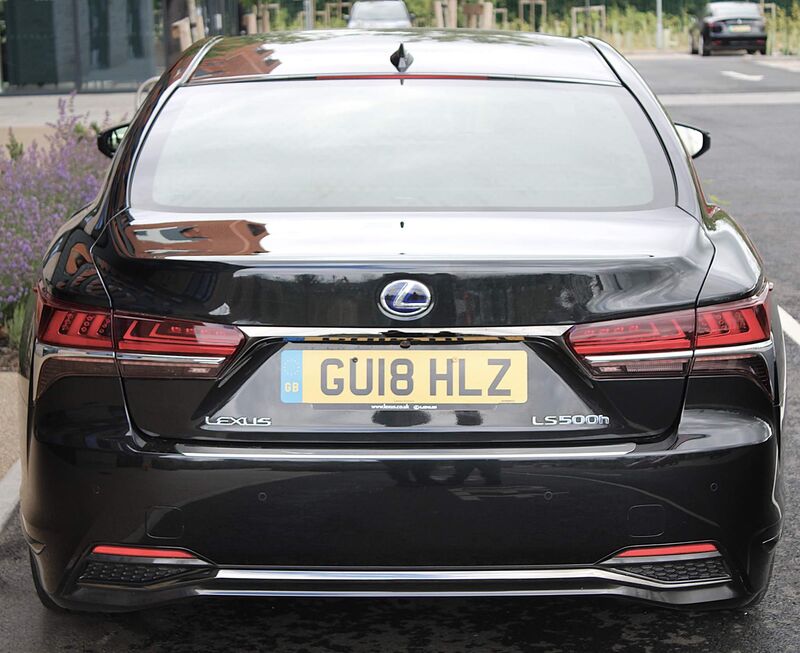 LEXUS LS