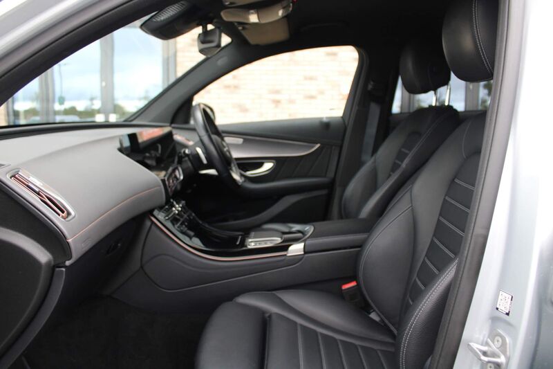 MERCEDES-BENZ EQC