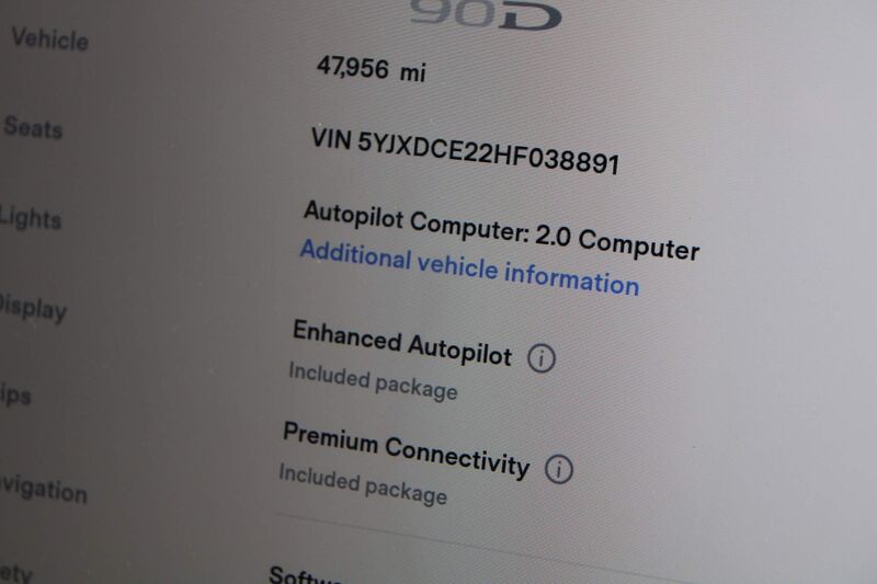 TESLA MODEL X