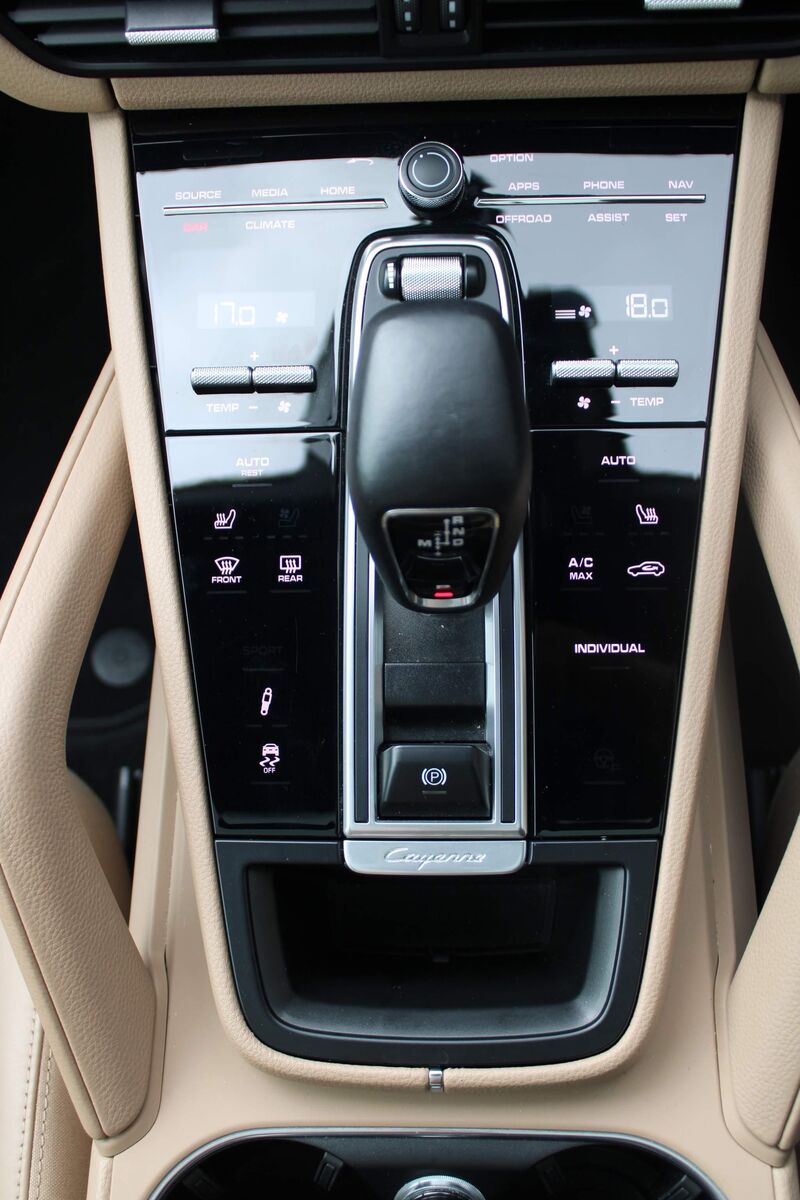 PORSCHE CAYENNE