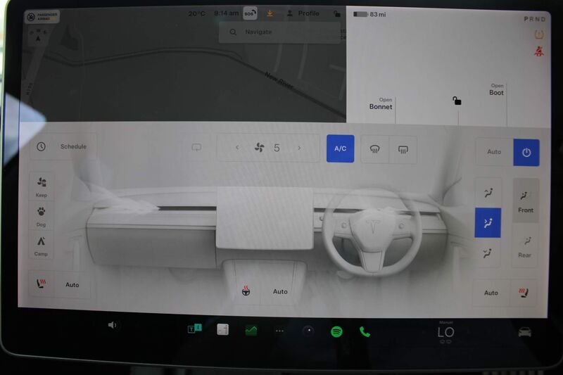 TESLA MODEL 3