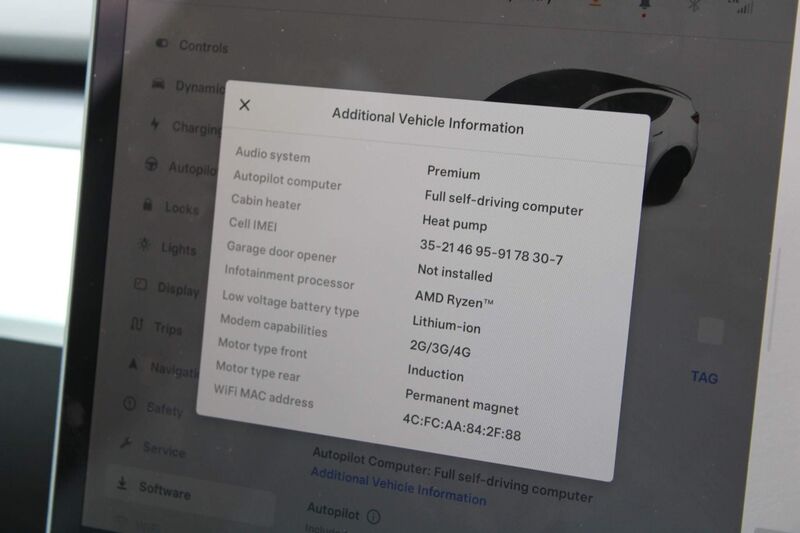 TESLA MODEL Y