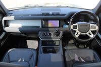 LAND ROVER DEFENDER 110