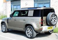 LAND ROVER DEFENDER 110