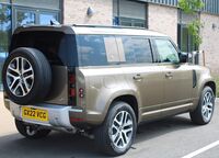 LAND ROVER DEFENDER 110