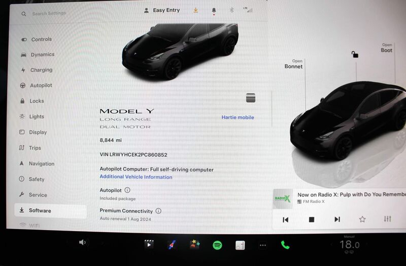 TESLA MODEL Y