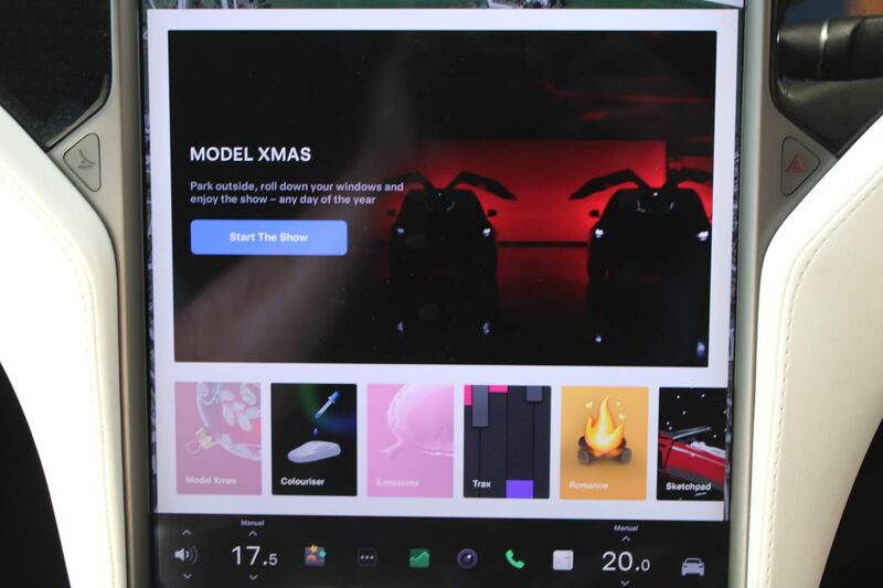 TESLA MODEL X