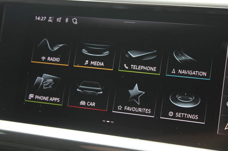 AUDI E-TRON