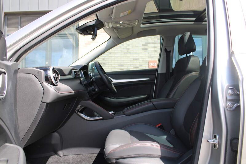 MG ZS
