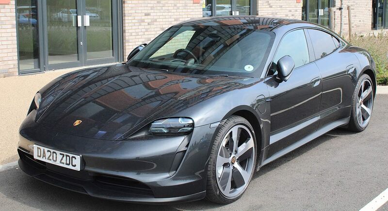 PORSCHE TAYCAN