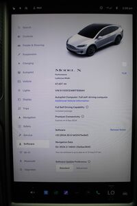 TESLA MODEL X