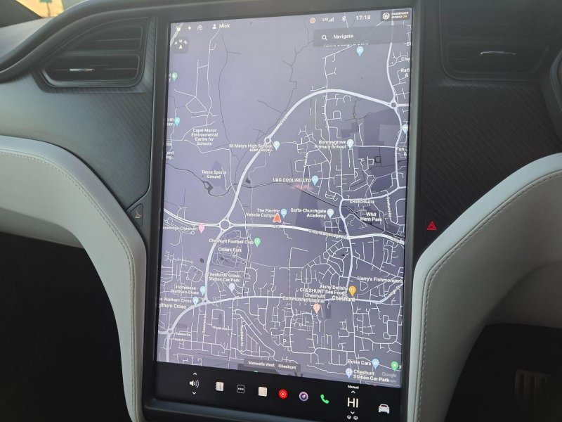 TESLA MODEL X
