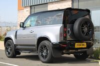 LAND ROVER DEFENDER 90