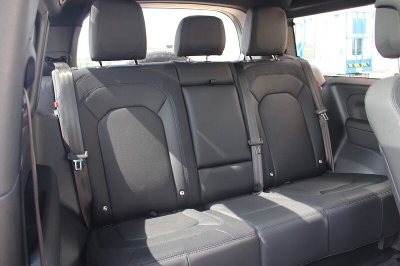 LAND ROVER DEFENDER 90