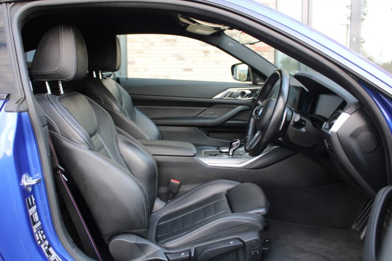 BMW 4 SERIES